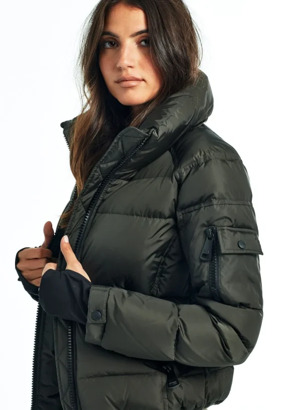 Women SAM. Down Without Trim-Freestyle Bomber