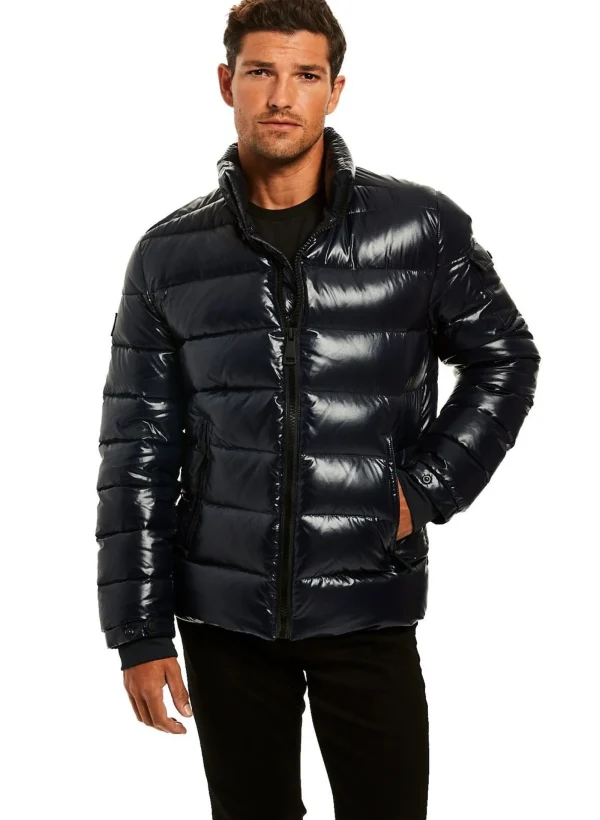 Men SAM. Clothing-Trail